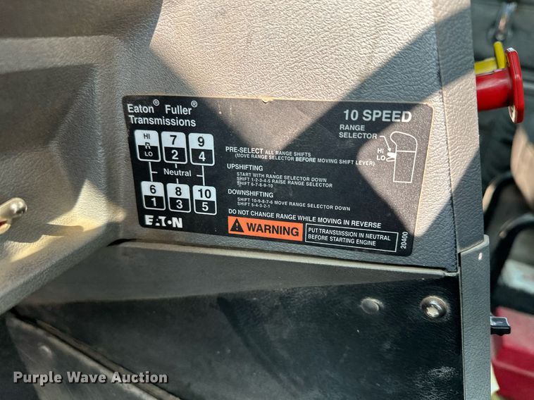 image for item MQ9360 2000 Mack CH613  crane truck