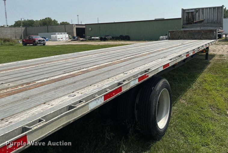 image for item MQ9364 2011 Transcraft DTL-2100  drop deck trailer