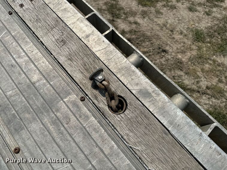 image for item MQ9364 2011 Transcraft DTL-2100  drop deck trailer