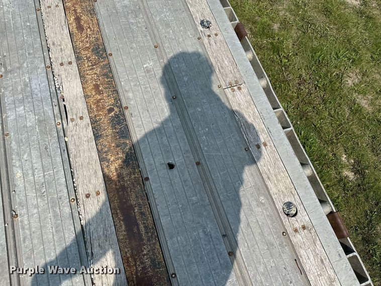 image for item MQ9364 2011 Transcraft DTL-2100  drop deck trailer