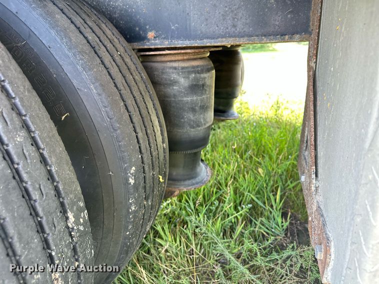 image for item MQ9364 2011 Transcraft DTL-2100  drop deck trailer