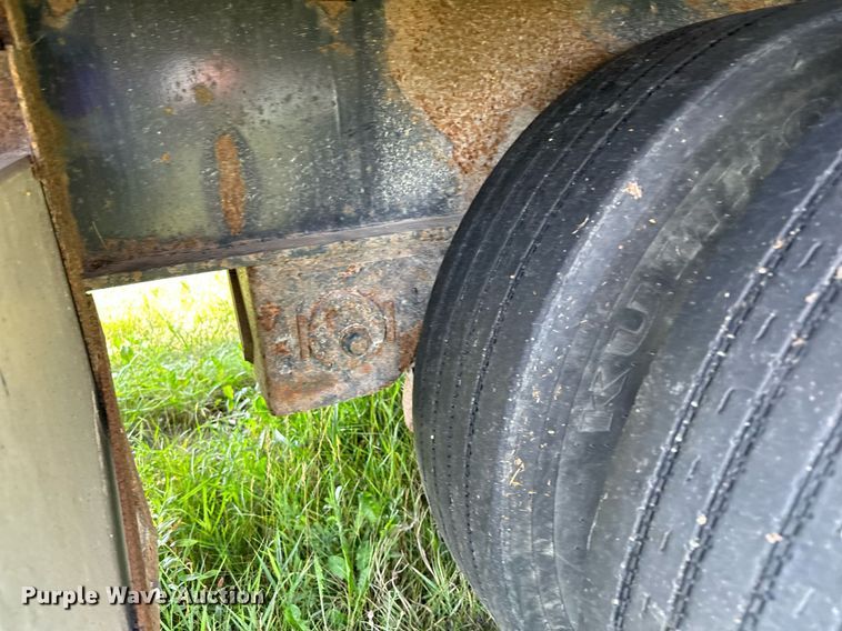 image for item MQ9364 2011 Transcraft DTL-2100  drop deck trailer