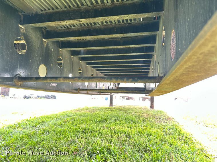 image for item MQ9364 2011 Transcraft DTL-2100  drop deck trailer