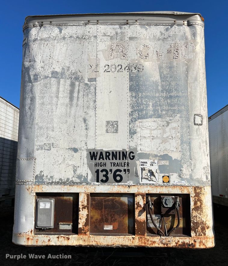 image for item MW9482 1979 Fruehauf FBZ9-F2-40  dry van trailer