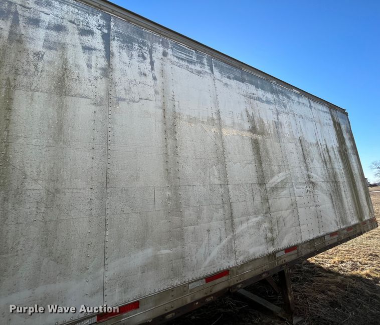 image for item MW9482 1979 Fruehauf FBZ9-F2-40  dry van trailer