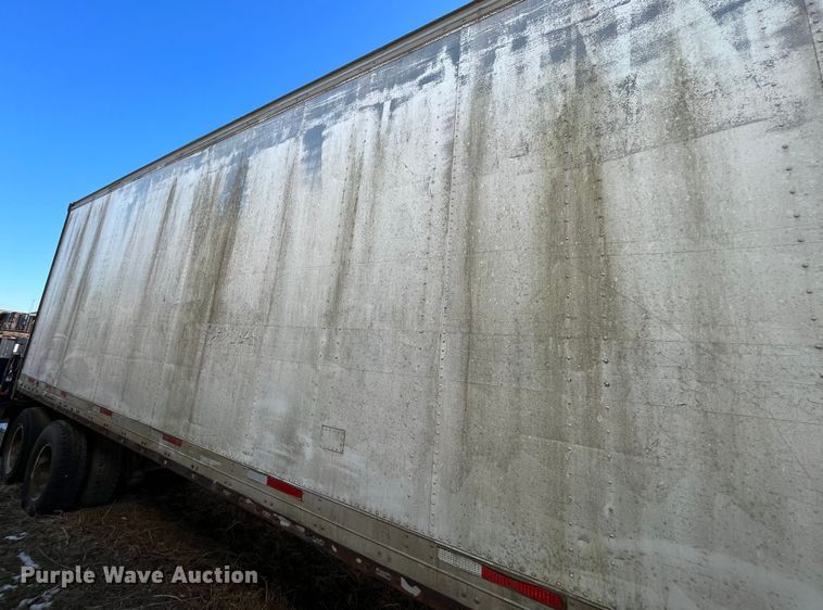 image for item MW9482 1979 Fruehauf FBZ9-F2-40  dry van trailer