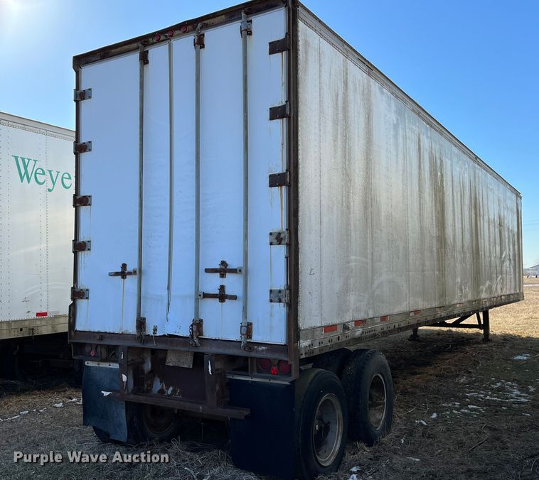 image for item MW9482 1979 Fruehauf FBZ9-F2-40  dry van trailer