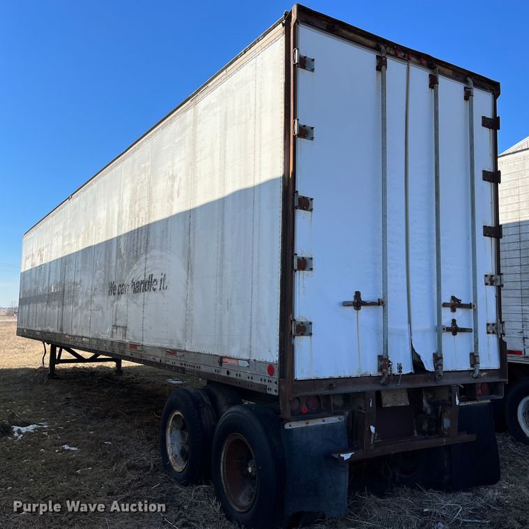 image for item MW9482 1979 Fruehauf FBZ9-F2-40  dry van trailer