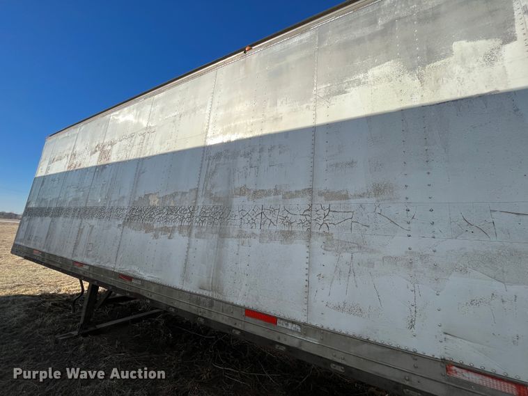 image for item MW9482 1979 Fruehauf FBZ9-F2-40  dry van trailer