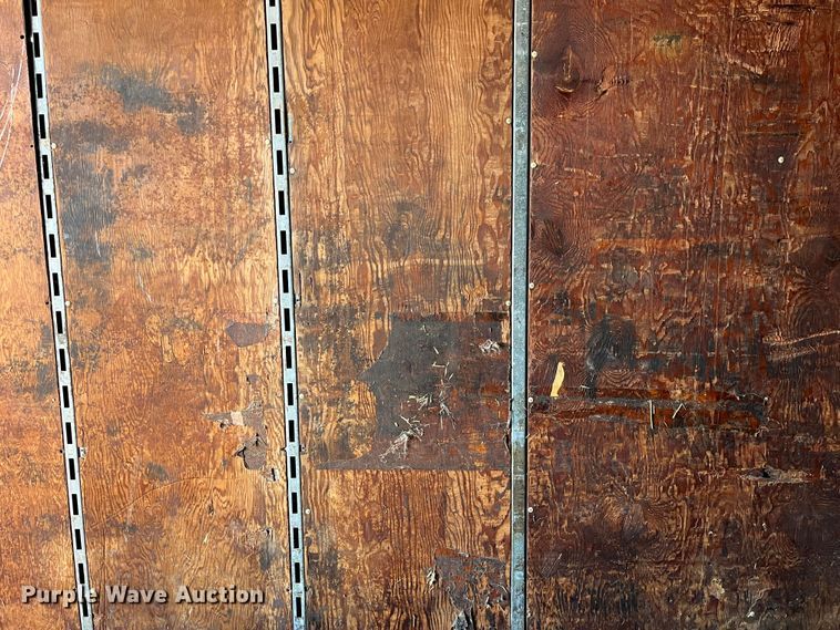 image for item MW9482 1979 Fruehauf FBZ9-F2-40  dry van trailer