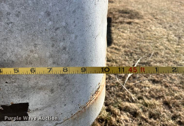 image for item MW9482 1979 Fruehauf FBZ9-F2-40  dry van trailer