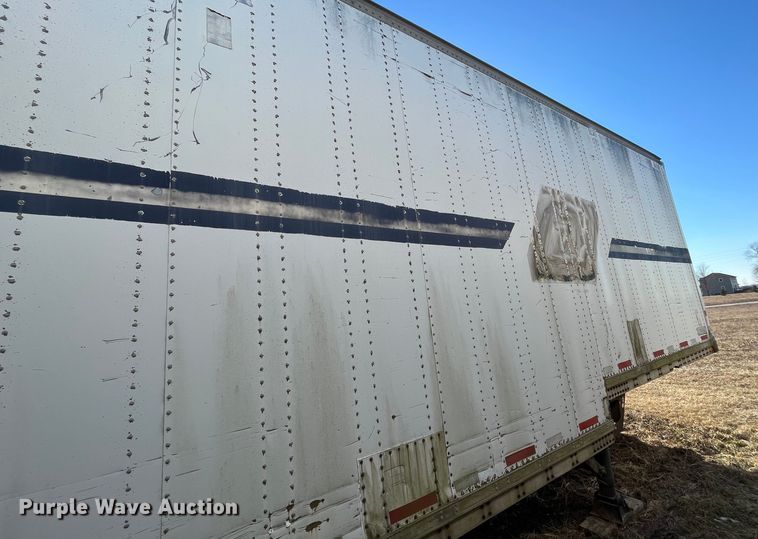 image for item MW9484 1988 Stoughton GSVW-485T-12''DF  dry van trailer