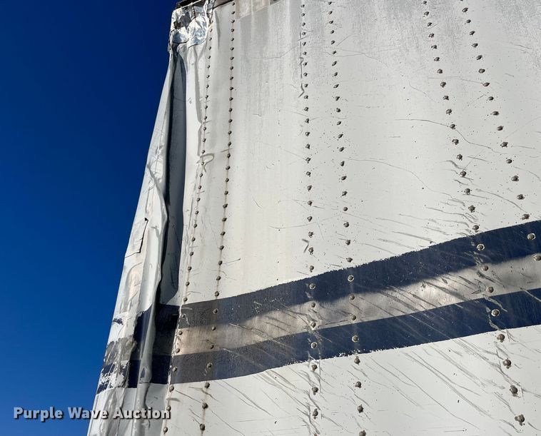 image for item MW9484 1988 Stoughton GSVW-485T-12''DF  dry van trailer