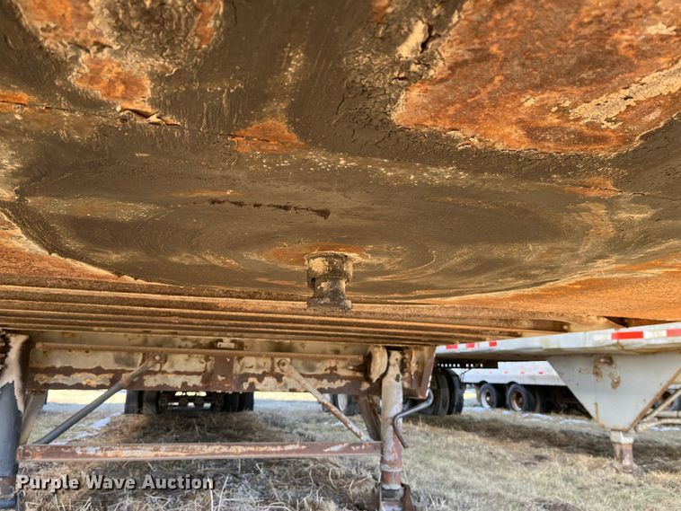 image for item MW9484 1988 Stoughton GSVW-485T-12''DF  dry van trailer