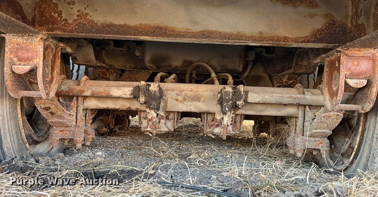 image for item MW9484 1988 Stoughton GSVW-485T-12''DF  dry van trailer