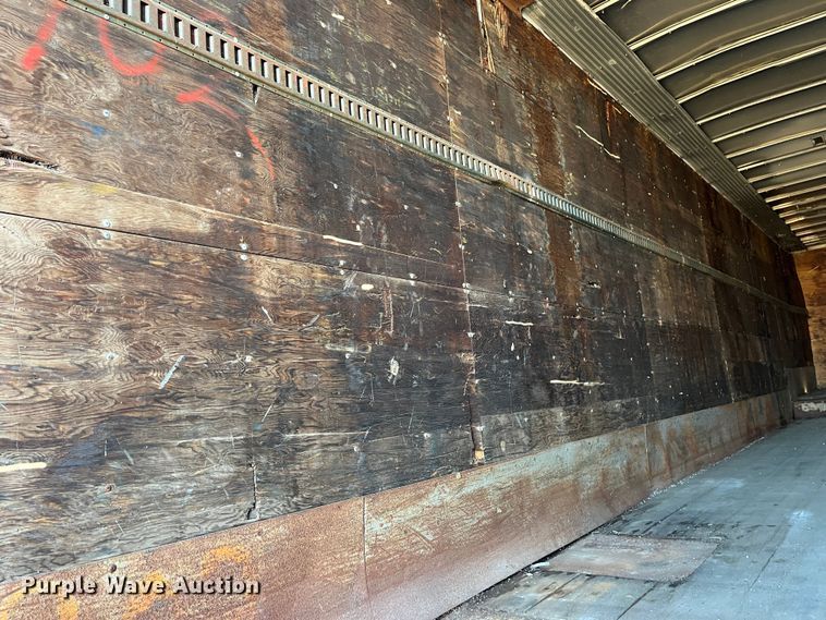 image for item MW9484 1988 Stoughton GSVW-485T-12''DF  dry van trailer