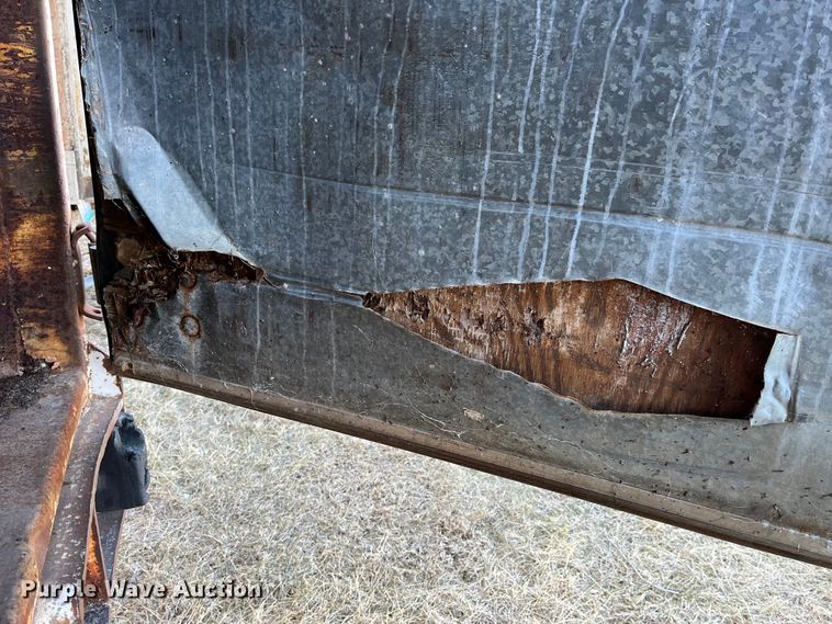 image for item MW9484 1988 Stoughton GSVW-485T-12''DF  dry van trailer