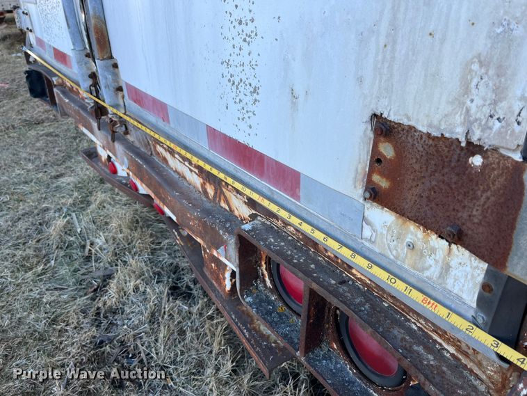 image for item MW9484 1988 Stoughton GSVW-485T-12''DF  dry van trailer