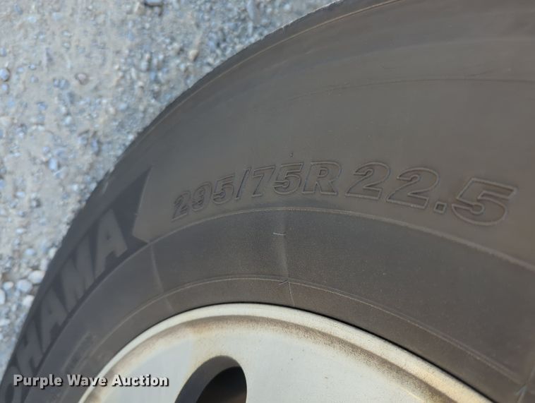 image for item MY9953 2019 Kenworth T680  semi truck