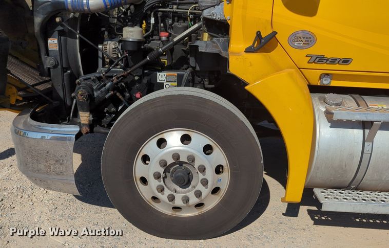 image for item MY9953 2019 Kenworth T680  semi truck