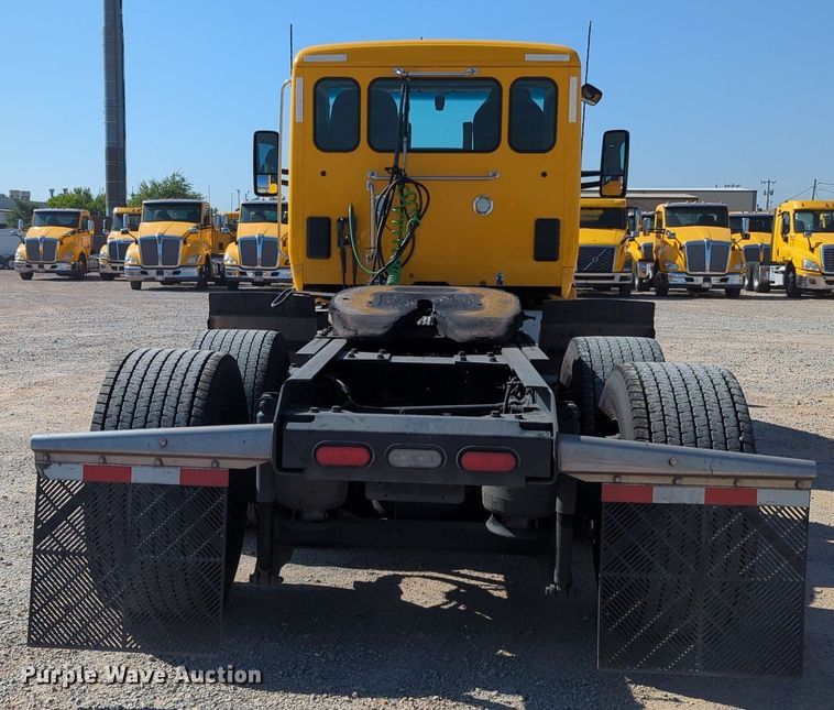 image for item MY9954 2020 Kenworth T680  semi truck