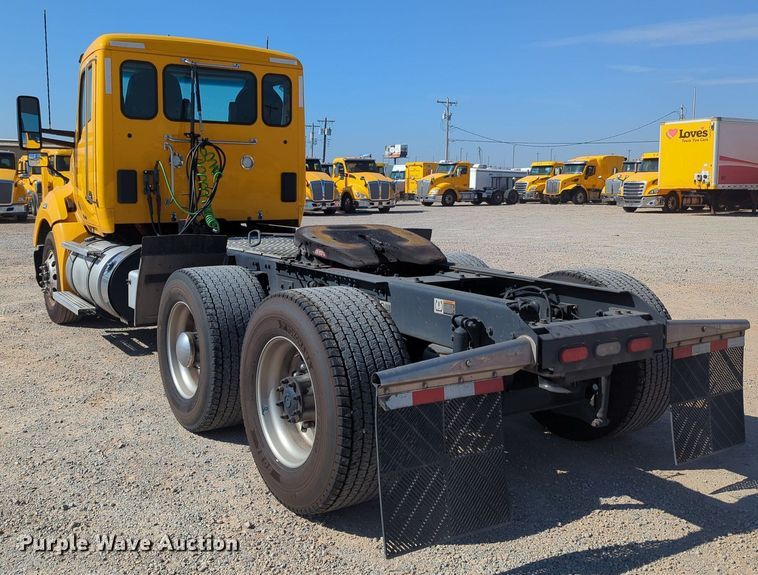 image for item MY9954 2020 Kenworth T680  semi truck