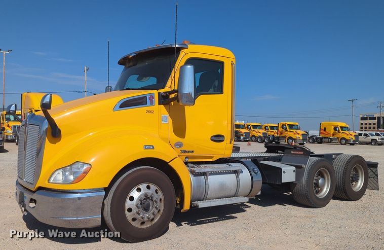 image for item MY9954 2020 Kenworth T680  semi truck
