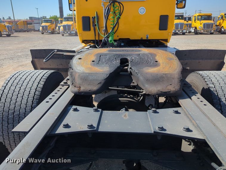 image for item MY9954 2020 Kenworth T680  semi truck