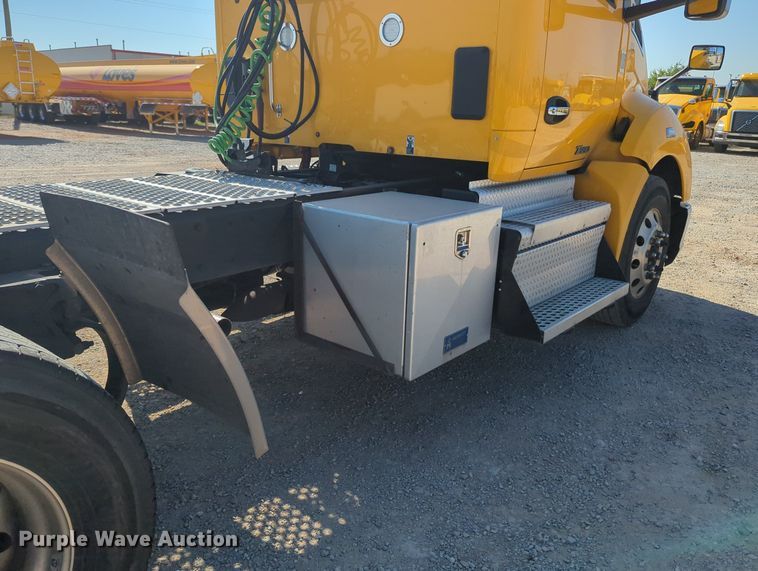 image for item MY9954 2020 Kenworth T680  semi truck