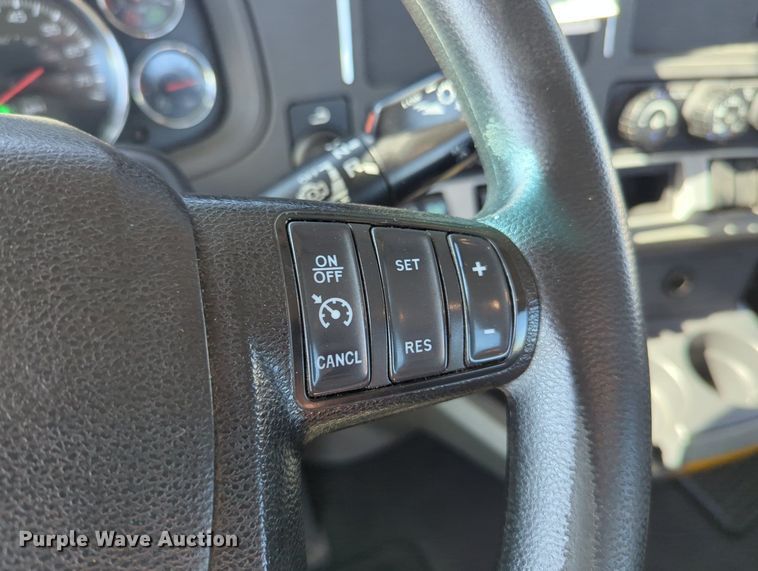 image for item MY9954 2020 Kenworth T680  semi truck