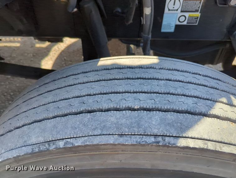 image for item MY9954 2020 Kenworth T680  semi truck