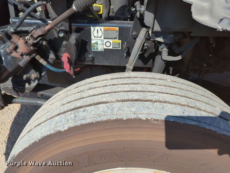 image for item MY9954 2020 Kenworth T680  semi truck