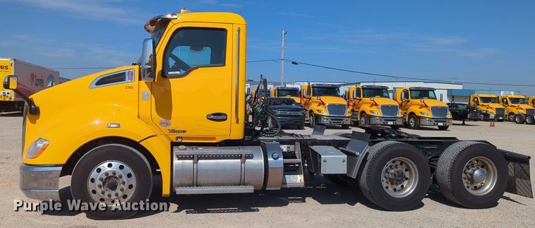 image for item MY9955 2020 Kenworth T680  semi truck