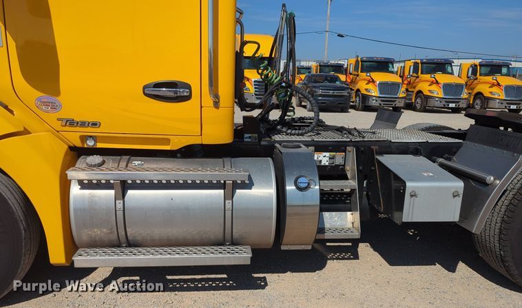 image for item MY9955 2020 Kenworth T680  semi truck