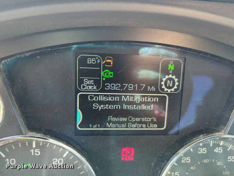 image for item MY9955 2020 Kenworth T680  semi truck