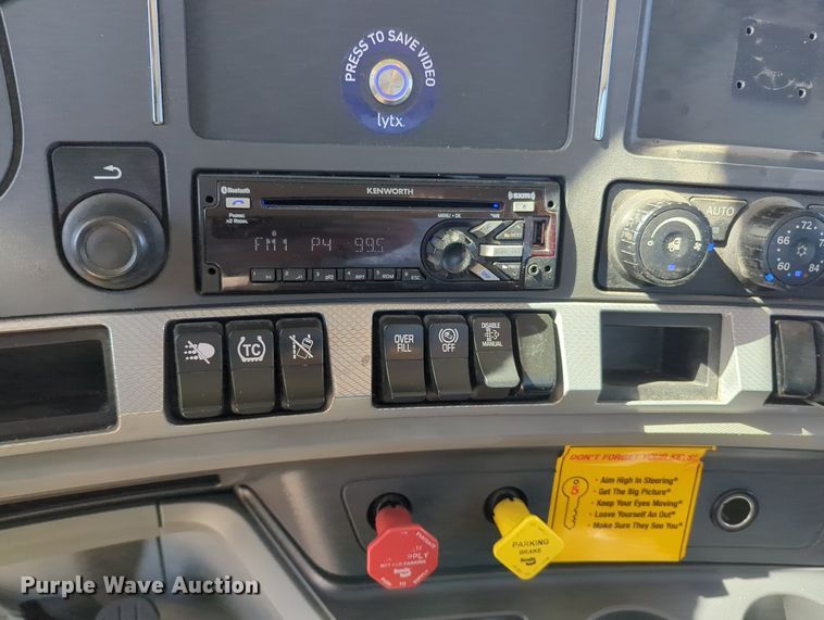 image for item MY9955 2020 Kenworth T680  semi truck