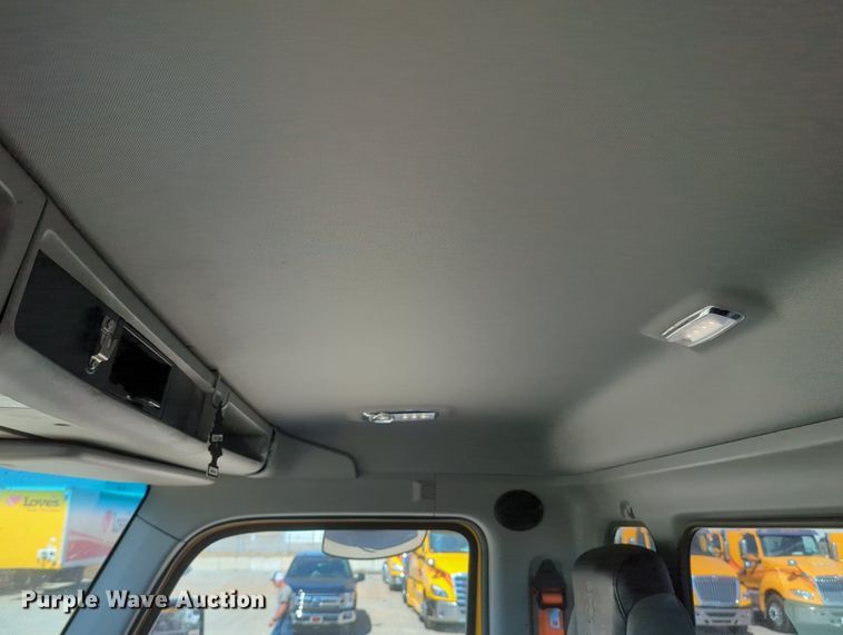 image for item MY9955 2020 Kenworth T680  semi truck