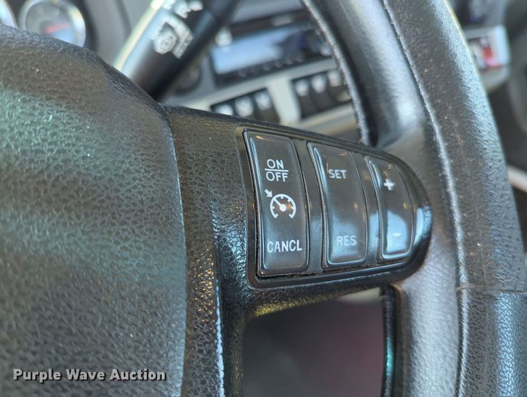 image for item MY9956 2020 Kenworth T680 semi truck