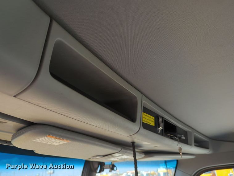 image for item MY9956 2020 Kenworth T680 semi truck