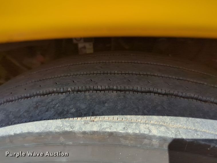 image for item MY9956 2020 Kenworth T680 semi truck