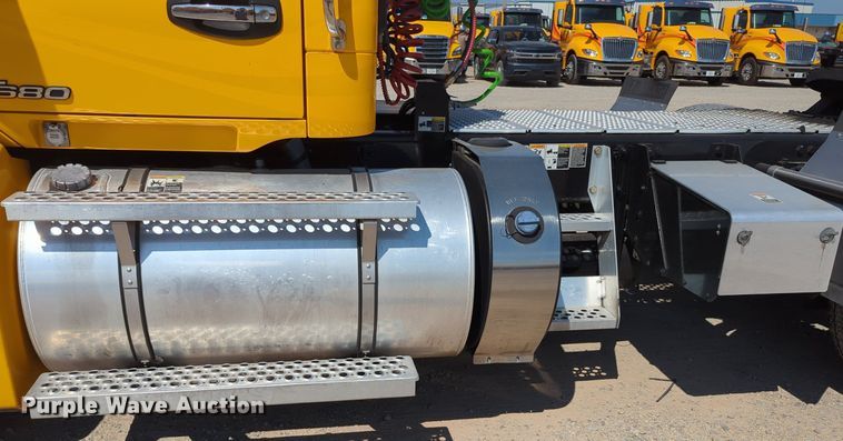 image for item MY9957 2020 Kenworth T680 semi truck