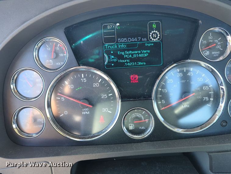 image for item MY9958 2019 Kenworth T680 semi truck