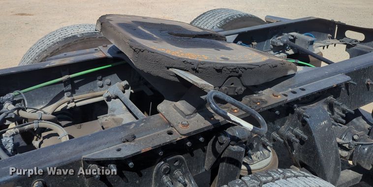 image for item MY9959 2018 Freightliner Cascadia semi truck