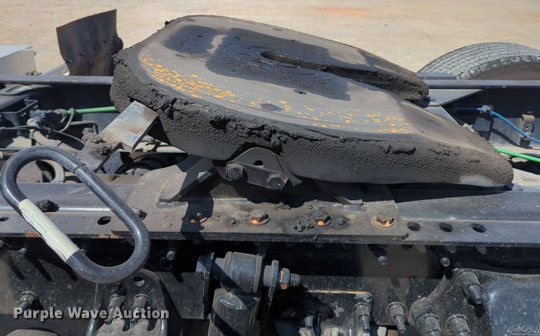 image for item MY9959 2018 Freightliner Cascadia semi truck