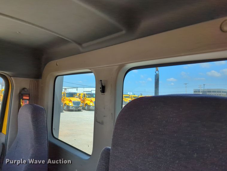 image for item MY9959 2018 Freightliner Cascadia semi truck