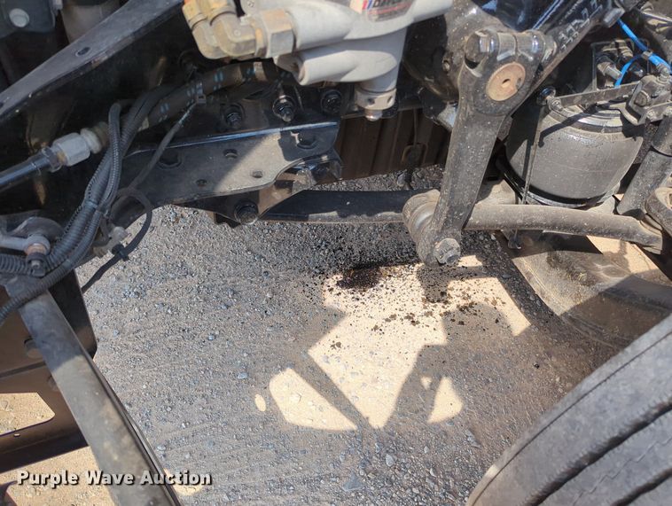 image for item MY9959 2018 Freightliner Cascadia semi truck