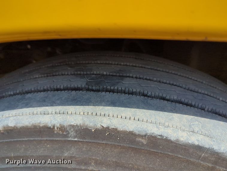 image for item MY9959 2018 Freightliner Cascadia semi truck