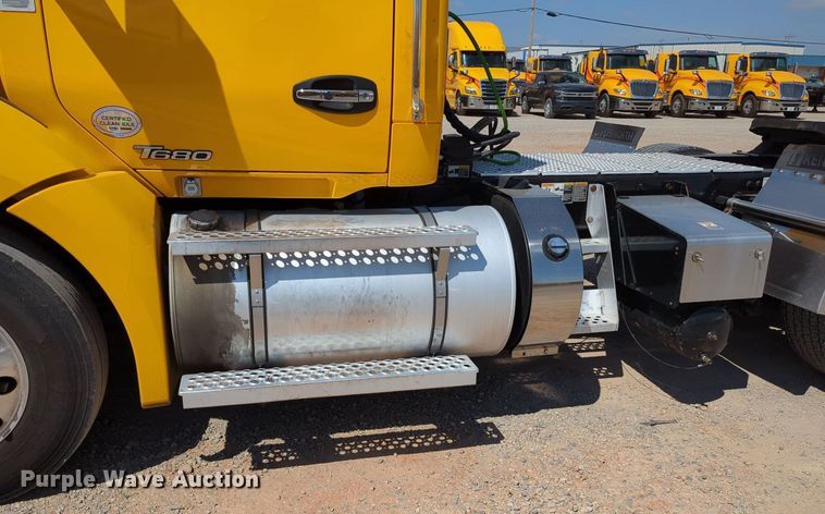 image for item MY9960 2019 Kenworth T680 semi truck