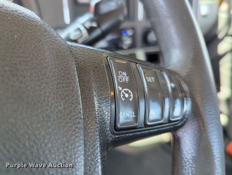 image for item MY9960 2019 Kenworth T680 semi truck