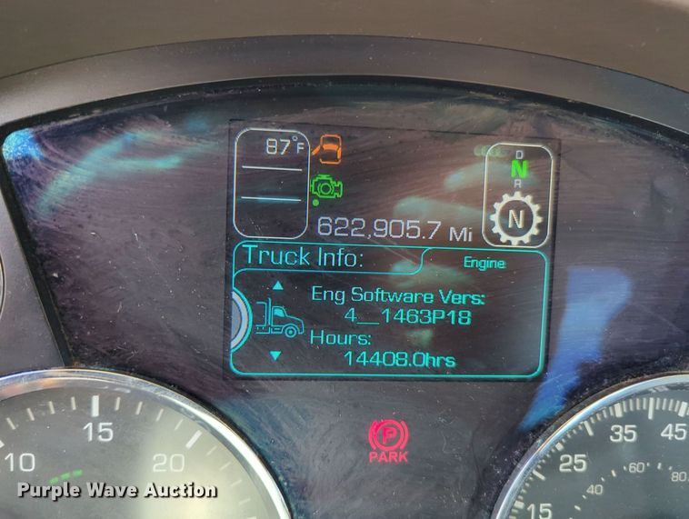 image for item MY9960 2019 Kenworth T680 semi truck